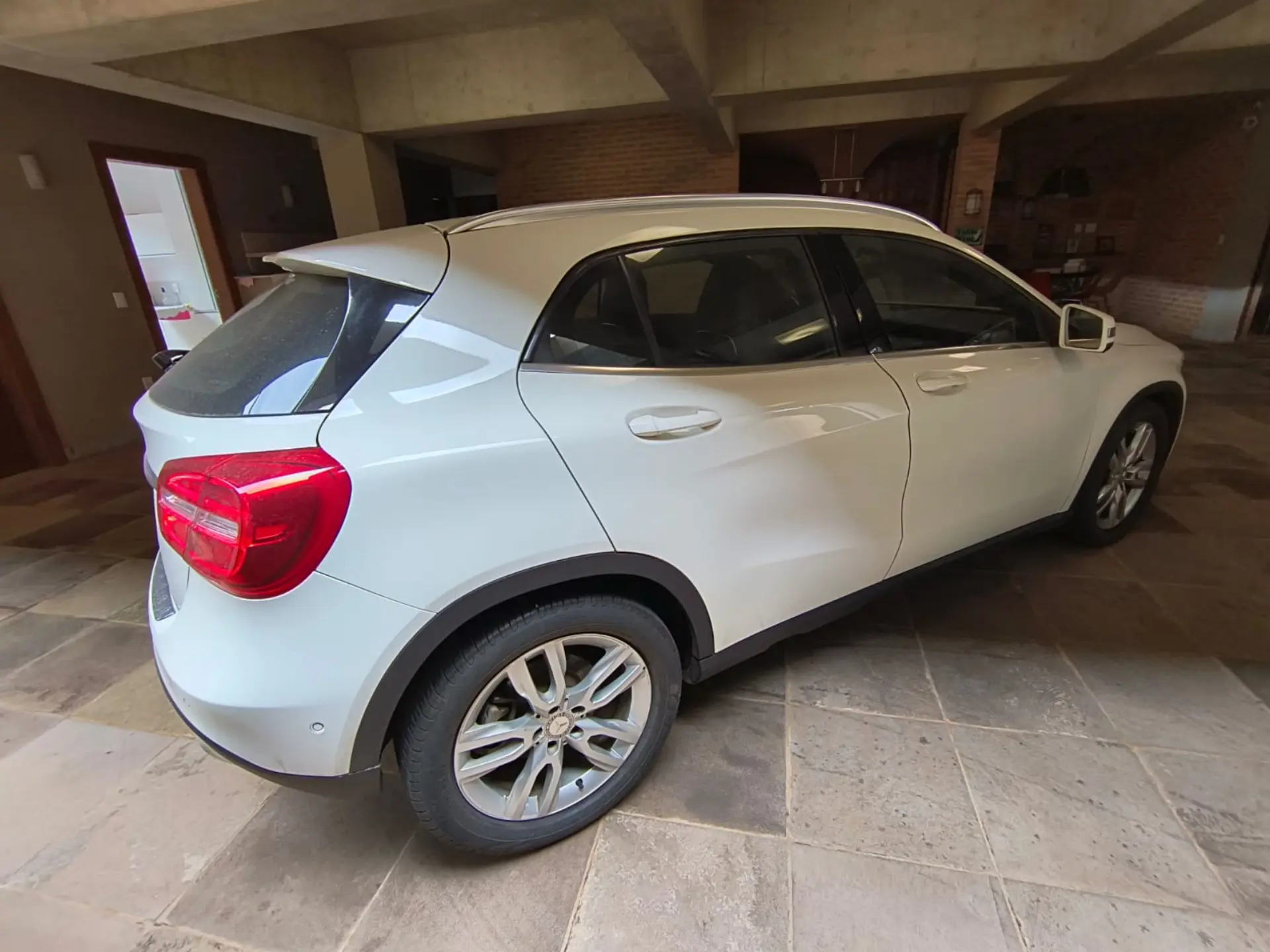 MERCEDES-BENZ GLA 200 Advance 1.6/1.6 TB 16V Flex Aut.