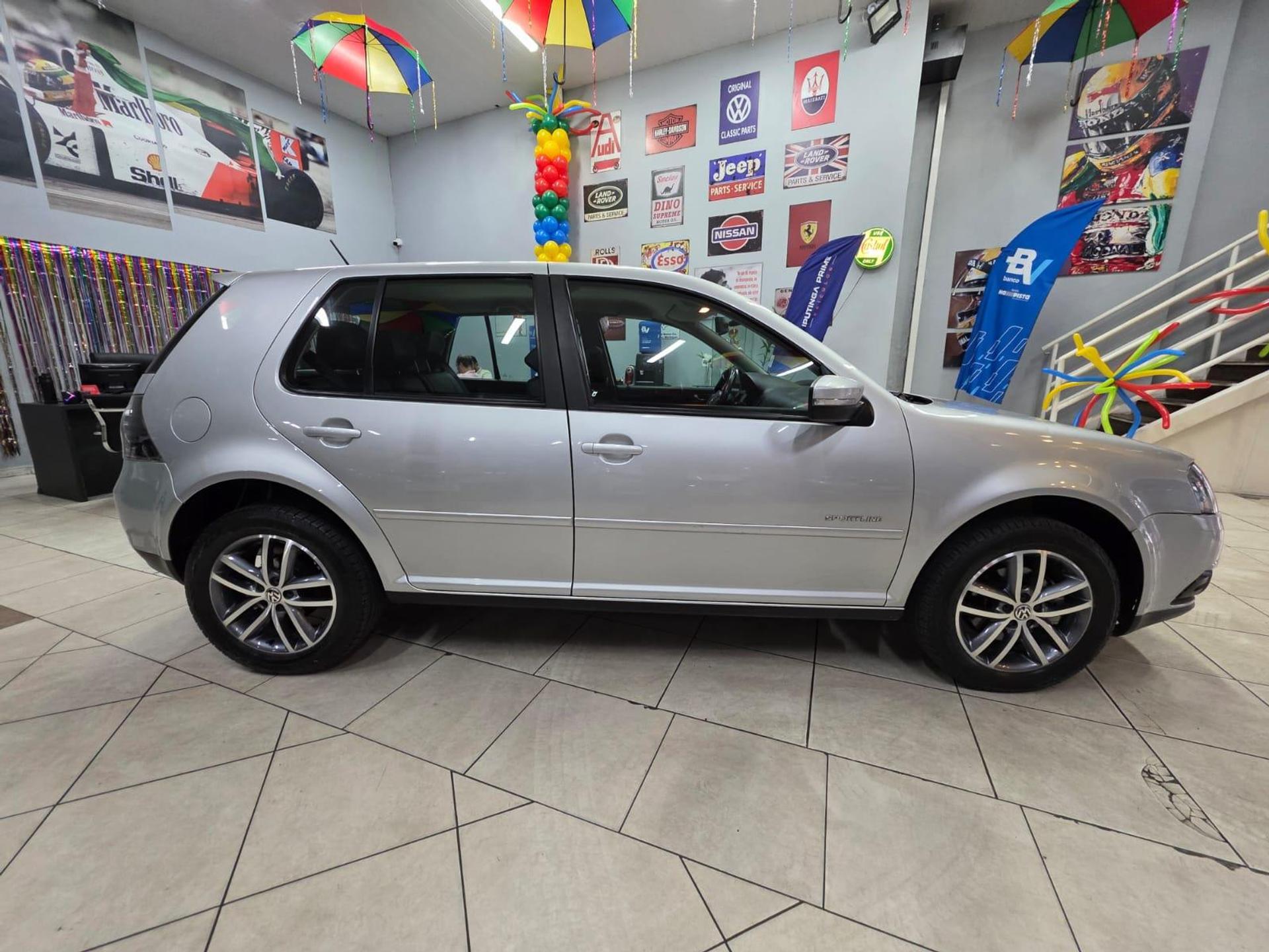 VOLKSWAGEN Golf Sportline 2.0 Mi Total F. 8V Tip.