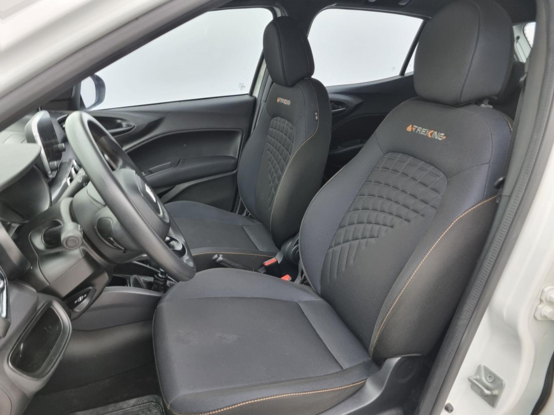 FIAT ARGO TREKKING 1.3 8V Flex